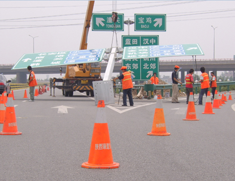 ��ͨ��(bi��o)�R(sh��)�ư��b